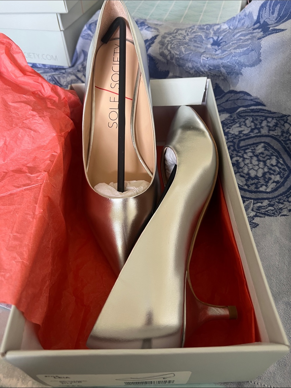 Sole Society Metallic Rose Gold Pointed-Toe Kitten Heels